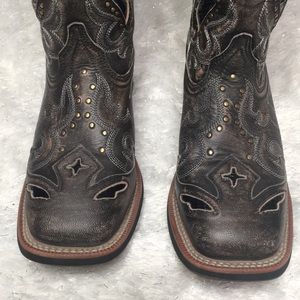 LAREDO cowboy boot studded sz 6.5